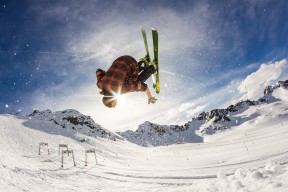 博彩网平台-王者归来！大坂直美首秀阿森纳主场，全场沸腾